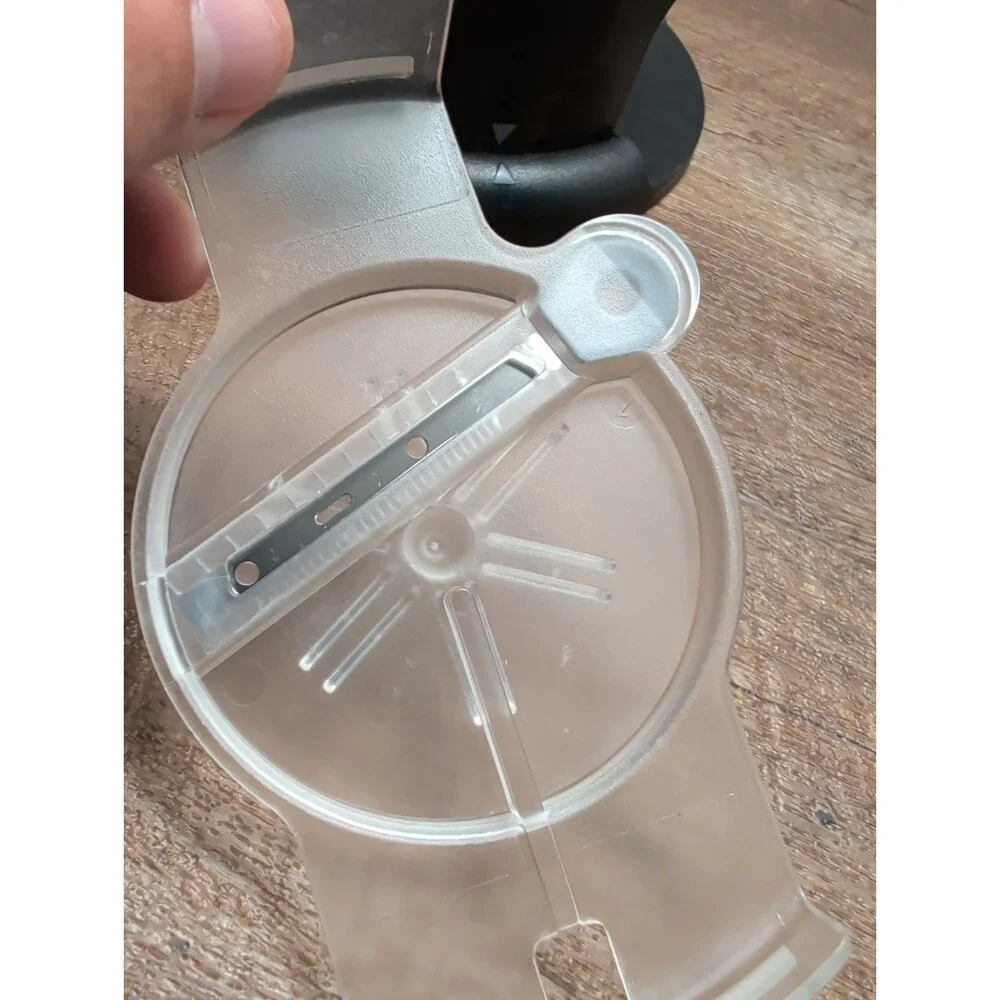 Pampered Chef Veggie Spiralizer #1179 Manual Vegetable Slicer Zoodler Black